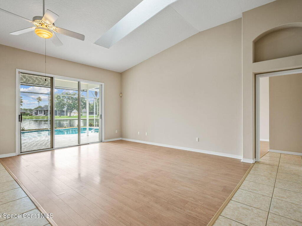 471 Lake Victoria Circle, Melbourne, FL 32940