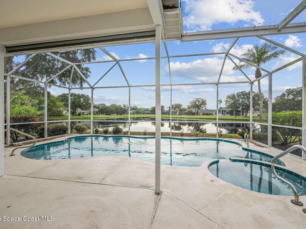 471 Lake Victoria Circle, Melbourne, FL 32940