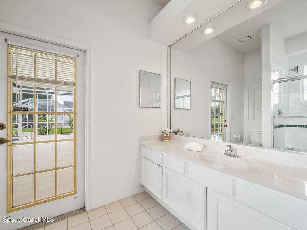 471 Lake Victoria Circle, Melbourne, FL 32940
