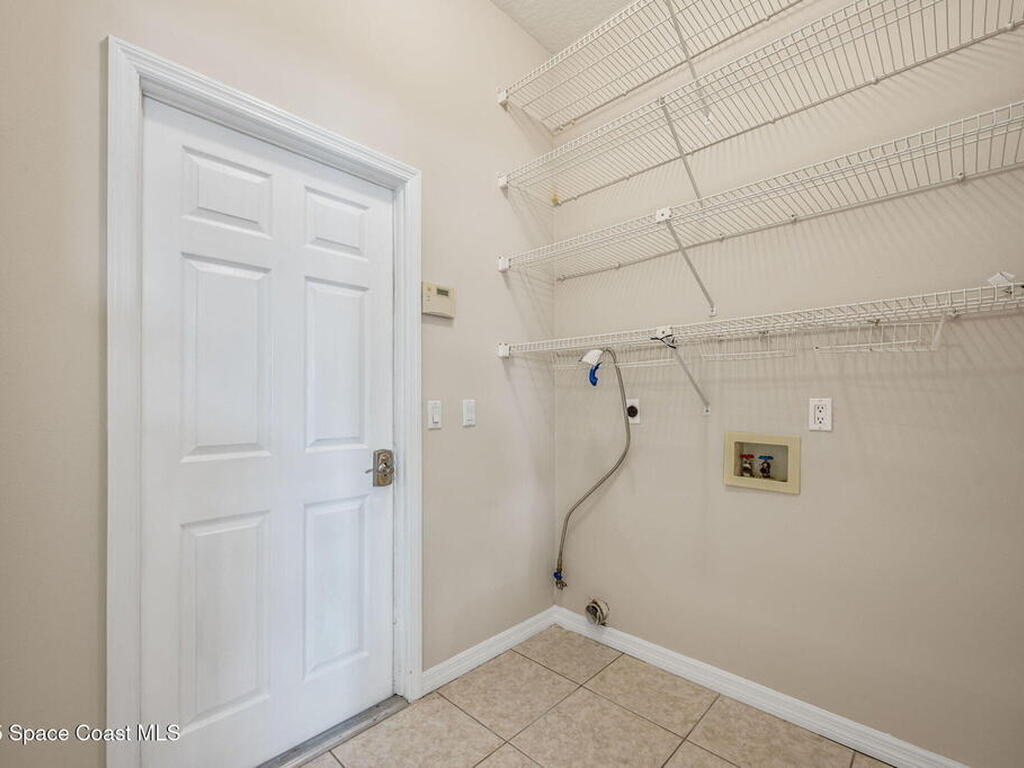 471 Lake Victoria Circle, Melbourne, FL 32940