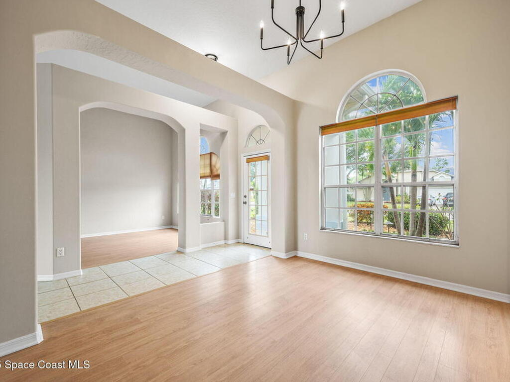 471 Lake Victoria Circle, Melbourne, FL 32940