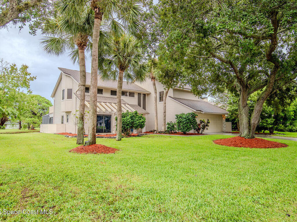 369 Crystal Lake Drive, Melbourne, FL 32940