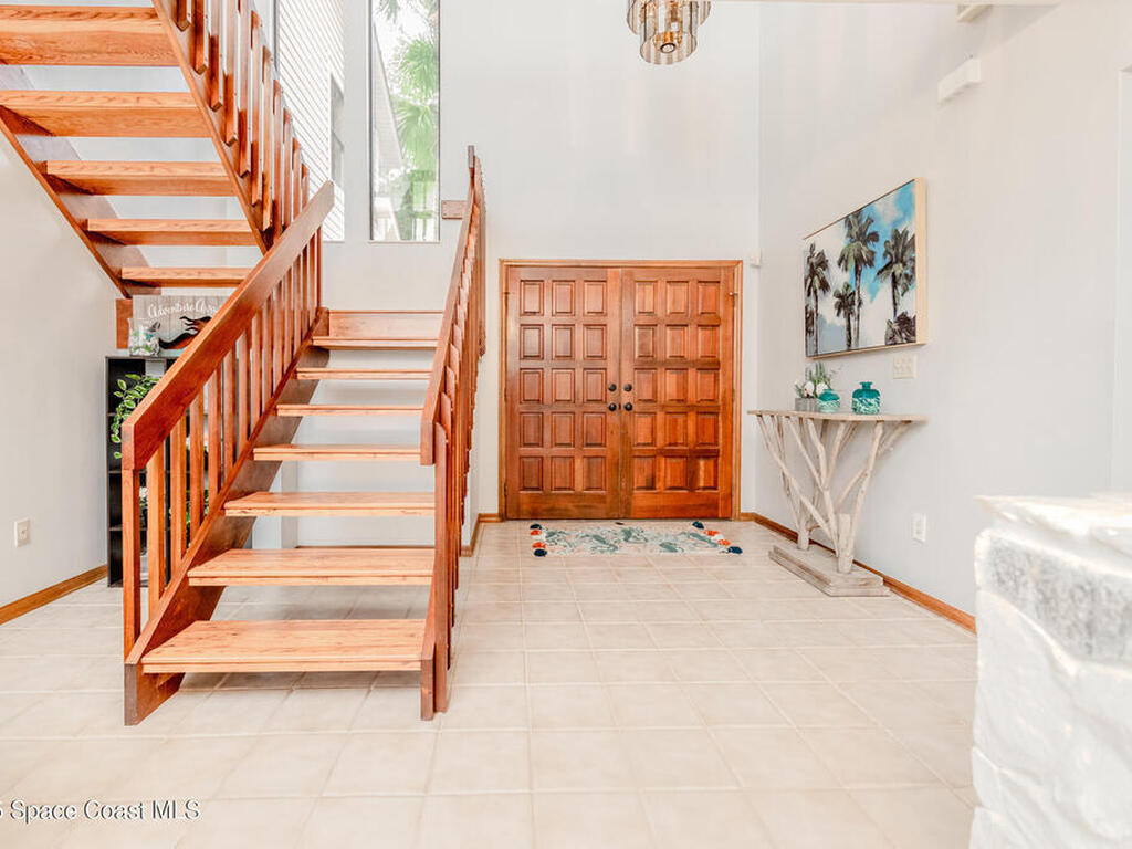 369 Crystal Lake Drive, Melbourne, FL 32940