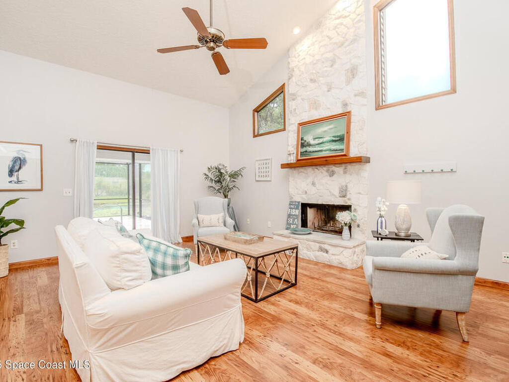 369 Crystal Lake Drive, Melbourne, FL 32940