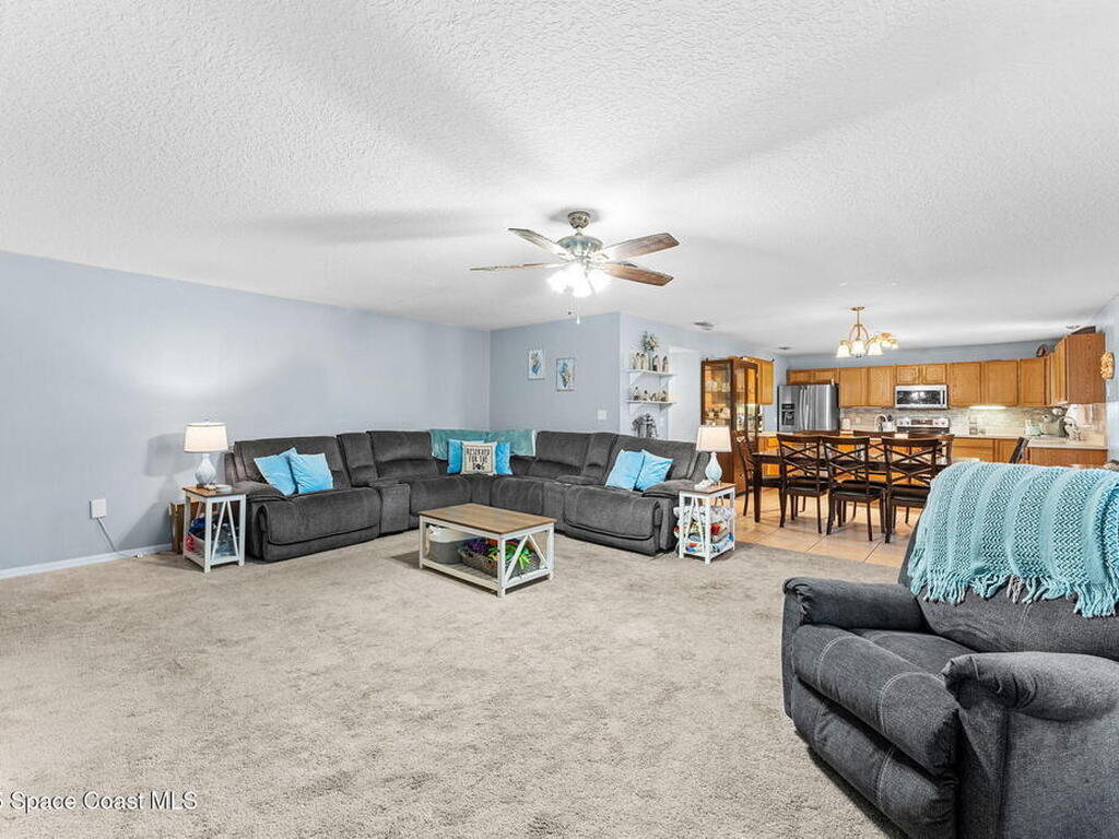 1995 Canopy Drive, Melbourne, FL 32935