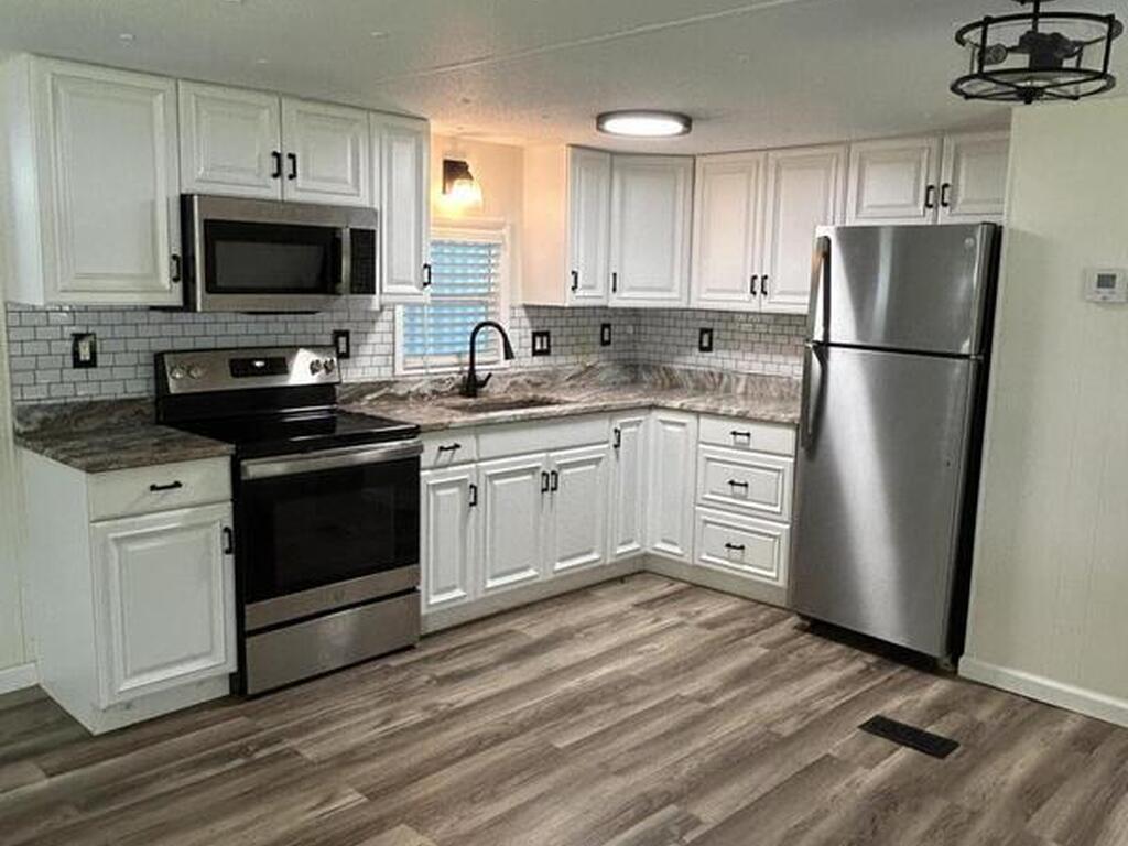 310 Holiday Park Boulevard, Palm Bay, FL 32907