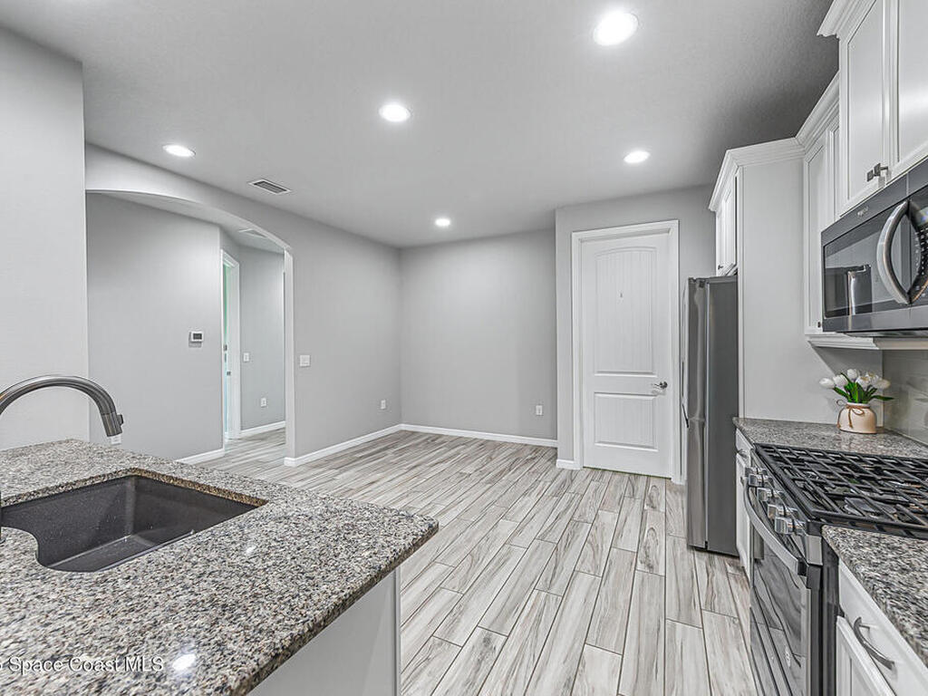 7544 Loren Cove Drive, Melbourne, FL 32940