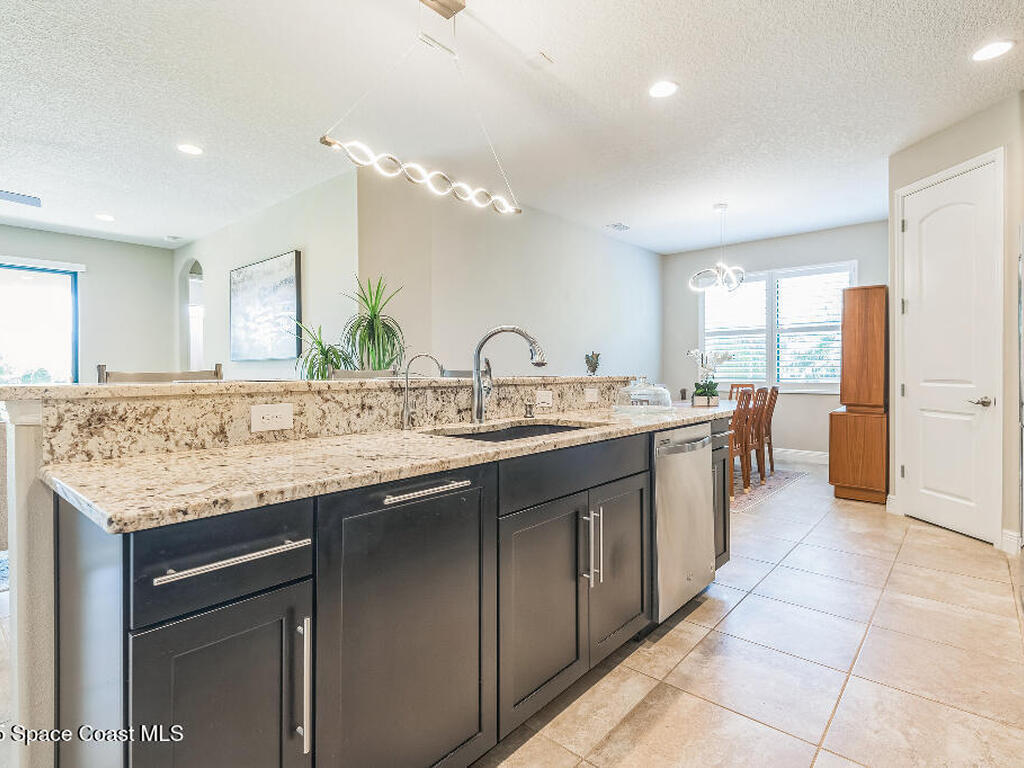 7447 Bluemink Lane, Melbourne, FL 32940