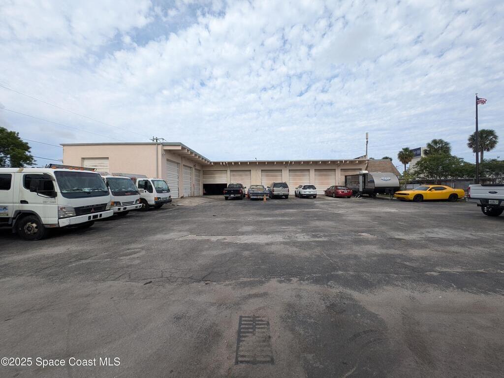 101 NW 43rd Street, Oakland Park, FL 33309