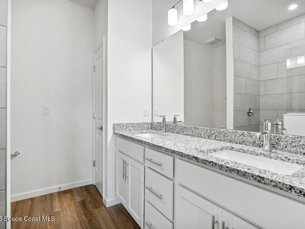 2071 Gale Avenue, Palm Bay, FL 32908