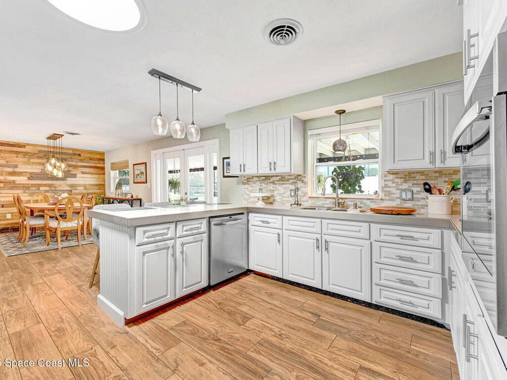 495 Plantation Road, Merritt Island, FL 32952