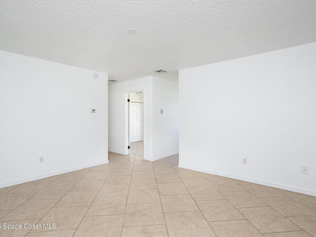 670 Altona Street, Palm Bay, FL 32907