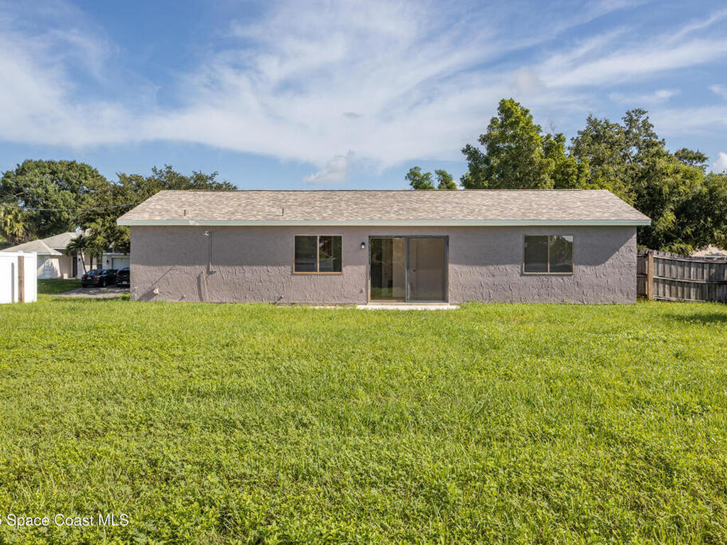 670 Altona Street, Palm Bay, FL 32907