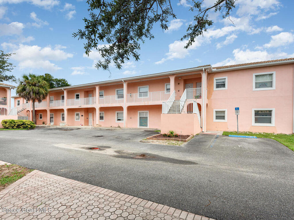 2097 Hidden Grove Lane, Merritt Island, FL 32953