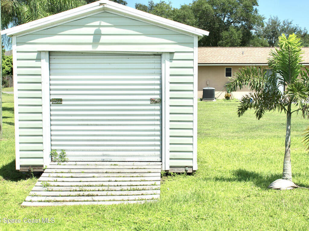 443 Biscayne Avenue, Palm Bay, FL 32907