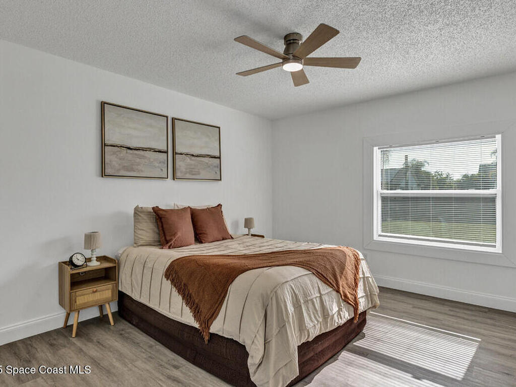 1099 Dusseldorf Avenue, Palm Bay, FL 32907