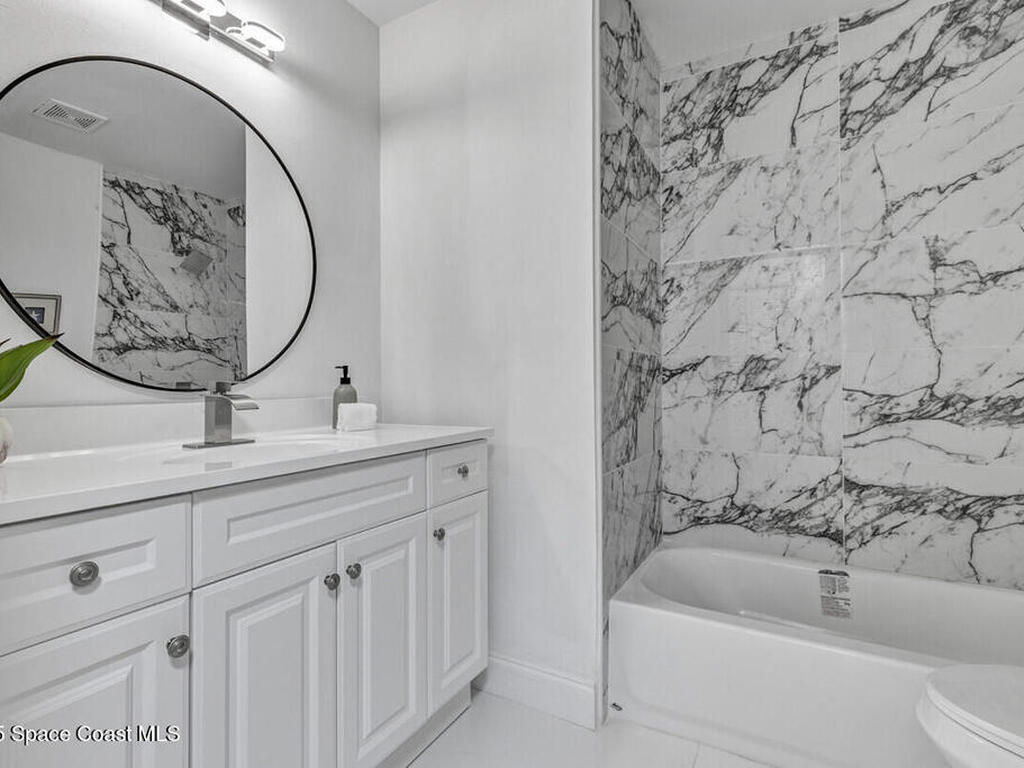 1099 Dusseldorf Avenue, Palm Bay, FL 32907