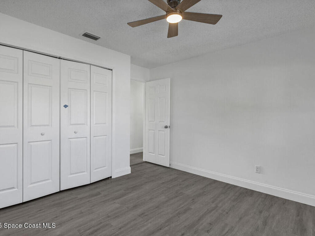 1099 Dusseldorf Avenue, Palm Bay, FL 32907