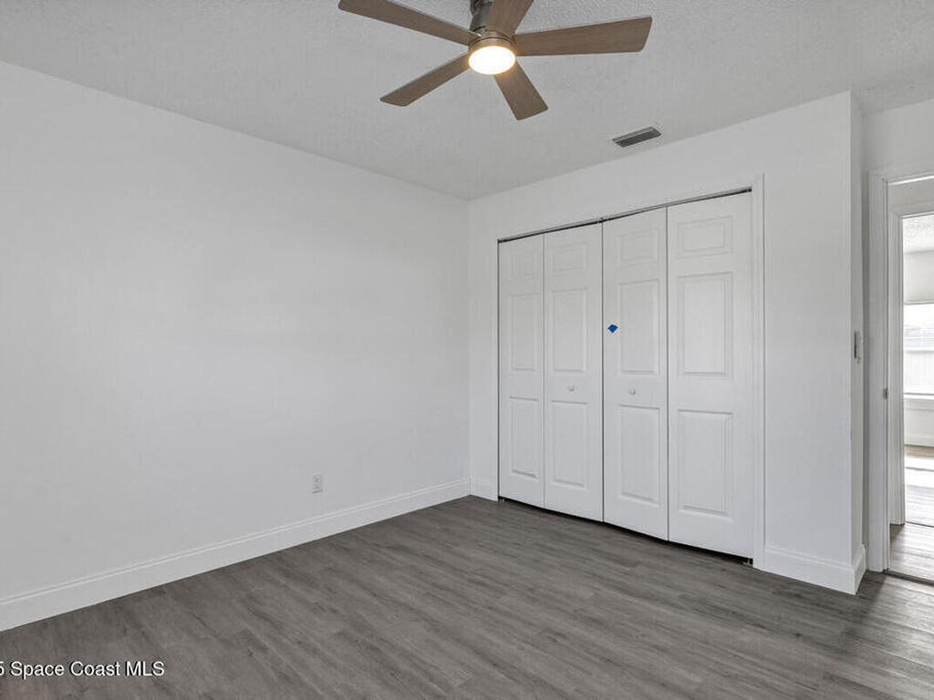 1099 Dusseldorf Avenue, Palm Bay, FL 32907