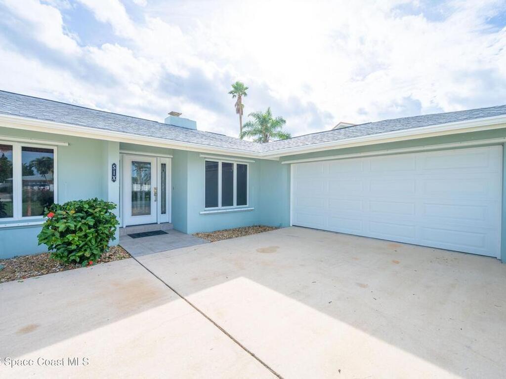 6 Country Club Road, Cocoa Beach, FL 32931