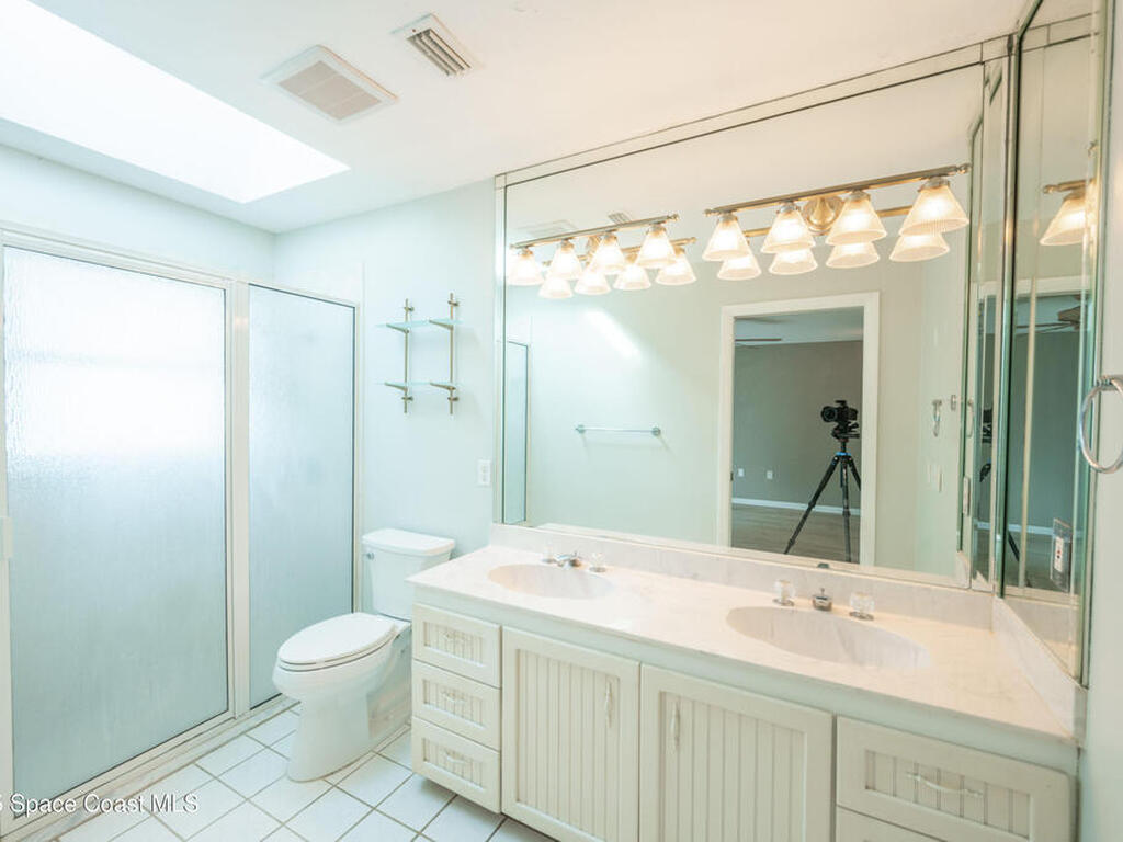 6 Country Club Road, Cocoa Beach, FL 32931