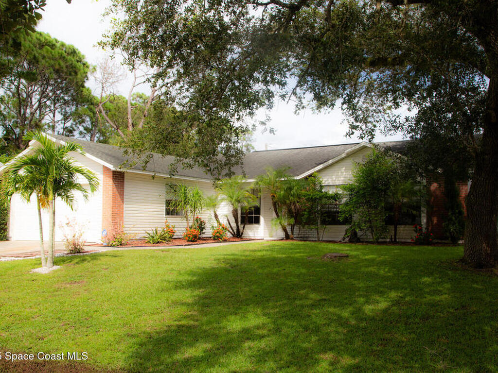 1515 Hamilton Avenue, Palm Bay, FL 32908