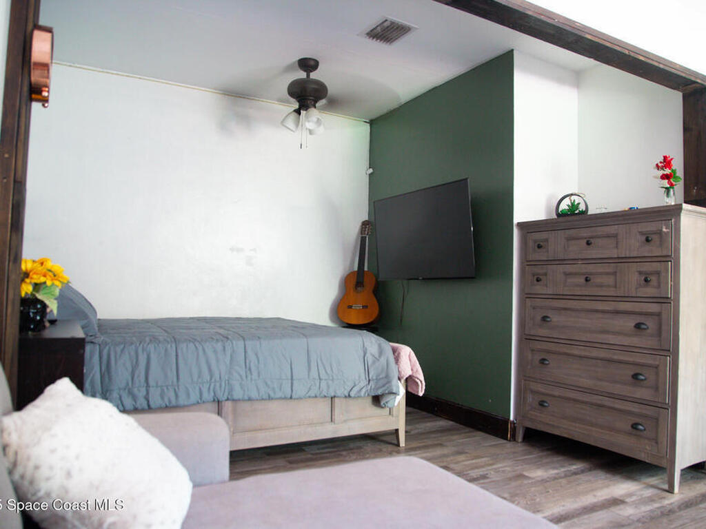 1515 Hamilton Avenue, Palm Bay, FL 32908