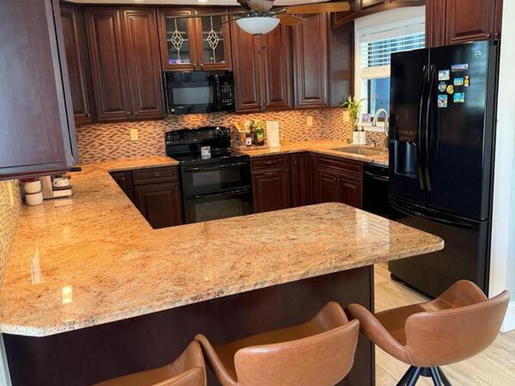 3935 S Tropical Trail, Merritt Island, FL 32952