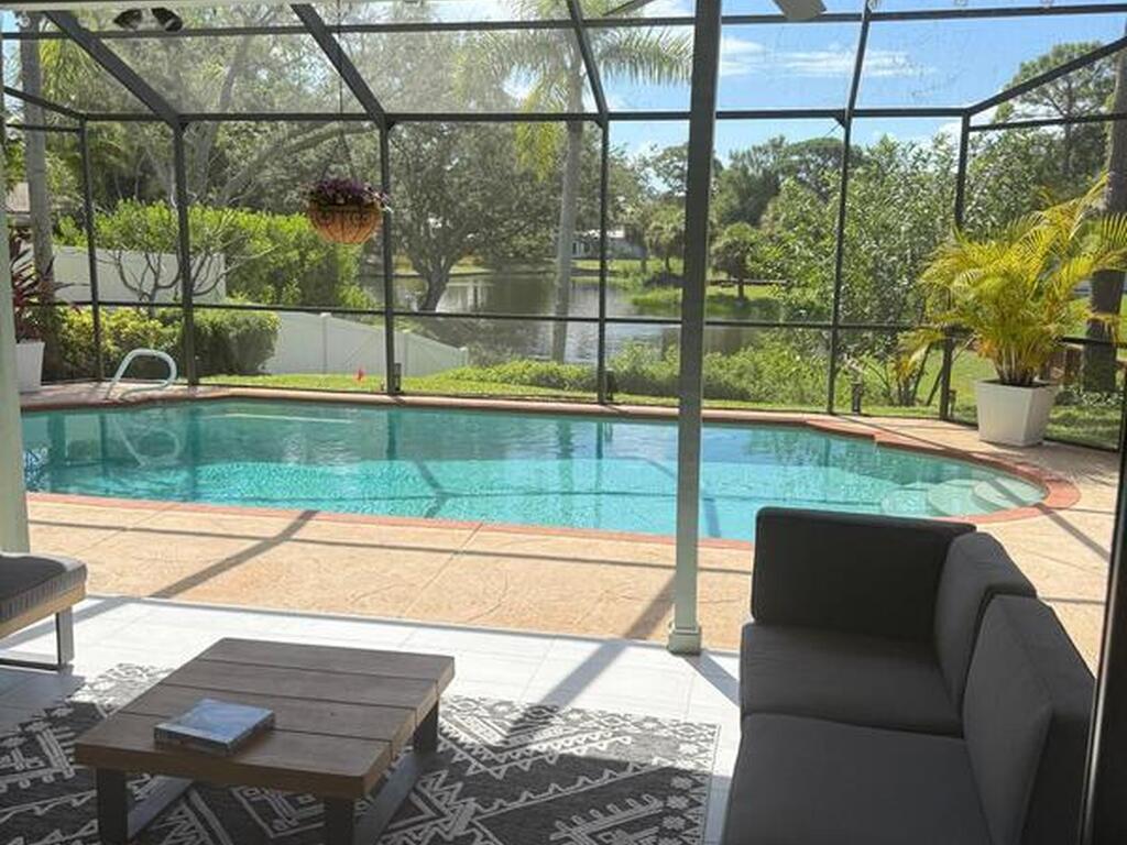 3935 S Tropical Trail, Merritt Island, FL 32952