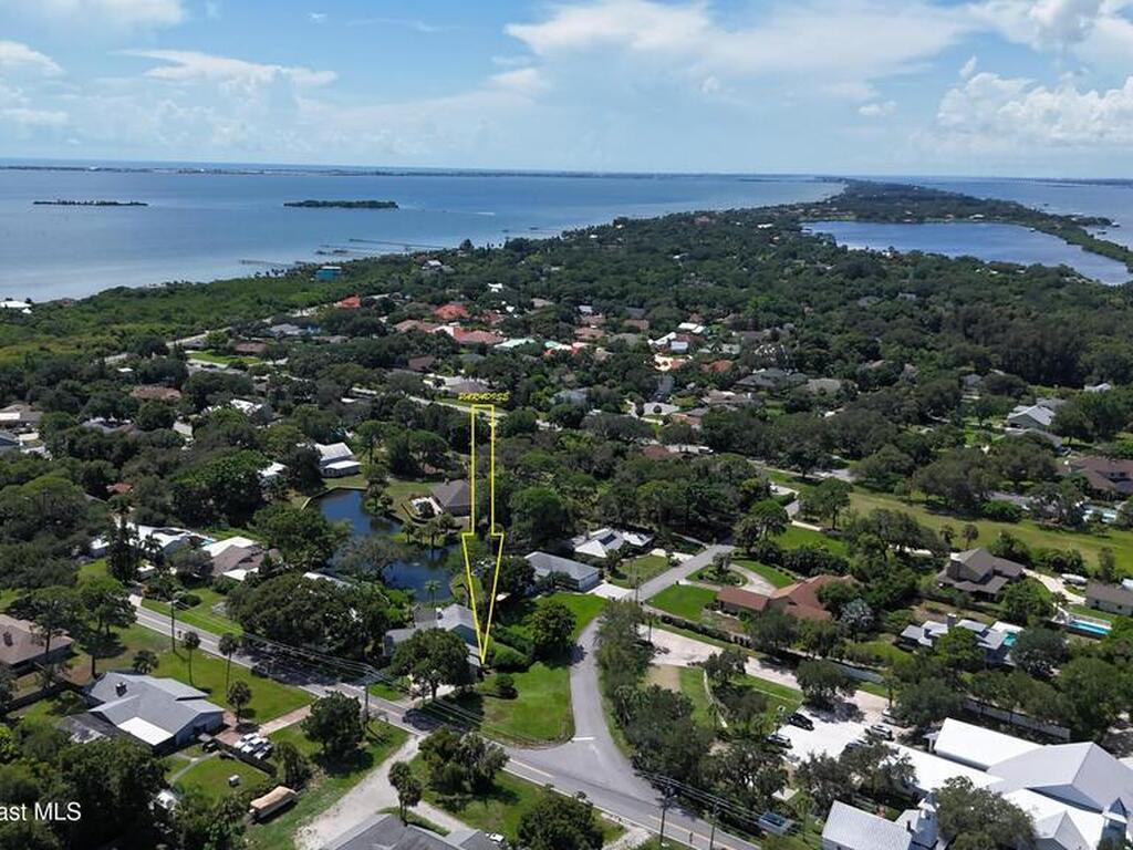 3935 S Tropical Trail, Merritt Island, FL 32952