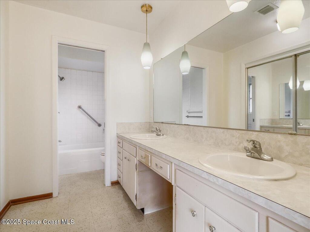 1907 N Carpenter Road, Titusville, FL 32796