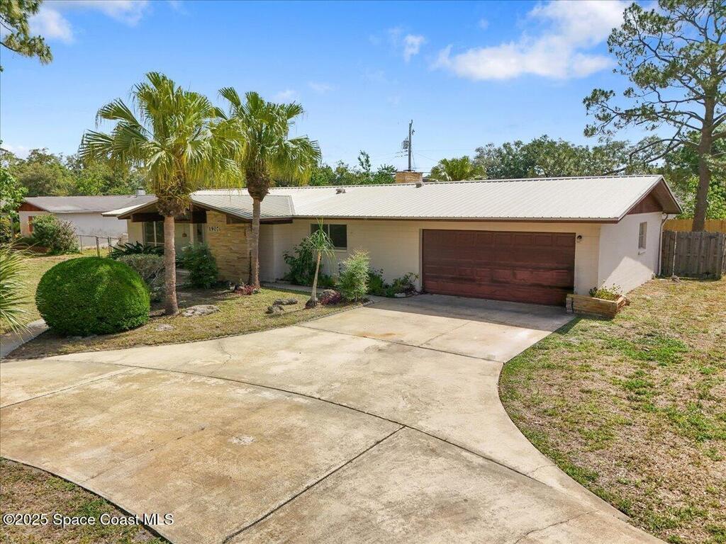 1907 N Carpenter Road, Titusville, FL 32796