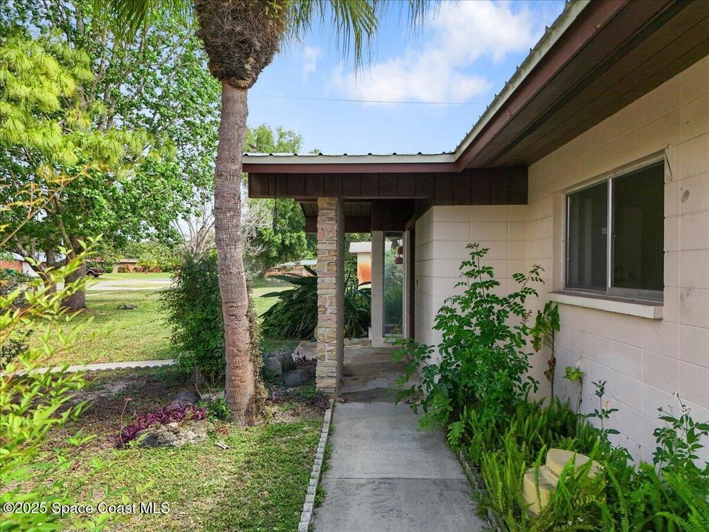 1907 N Carpenter Road, Titusville, FL 32796