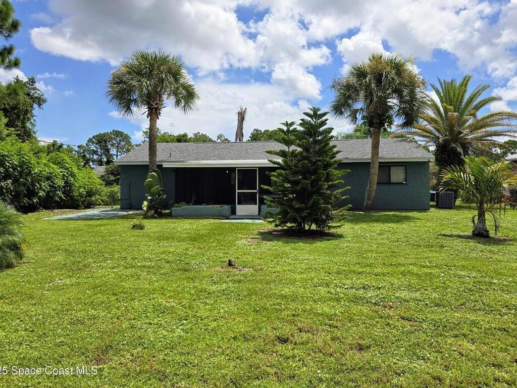 170 Chestnut Avenue, Palm Bay, FL 32907