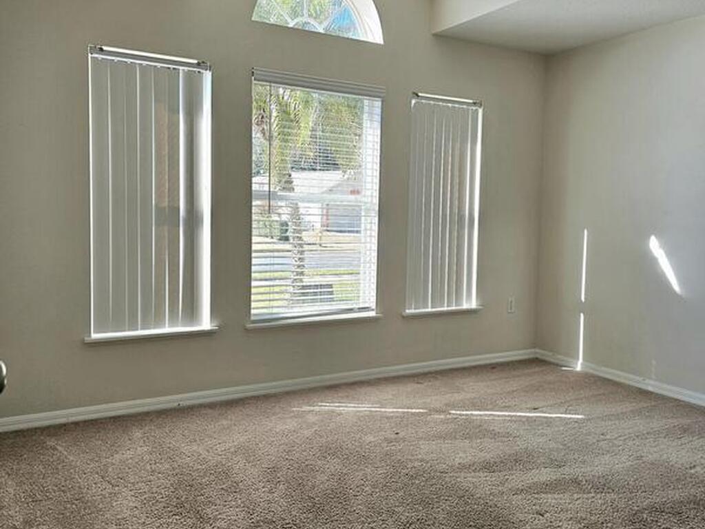 1736 Vista Lake Circle, Melbourne, FL 32904