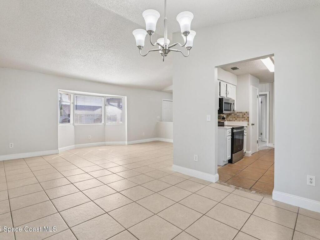 493 Quarry Lane, Sebastian, FL 32958