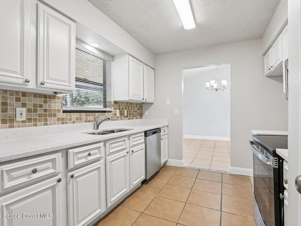 493 Quarry Lane, Sebastian, FL 32958