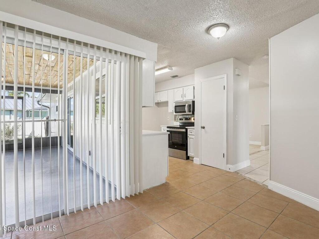 493 Quarry Lane, Sebastian, FL 32958