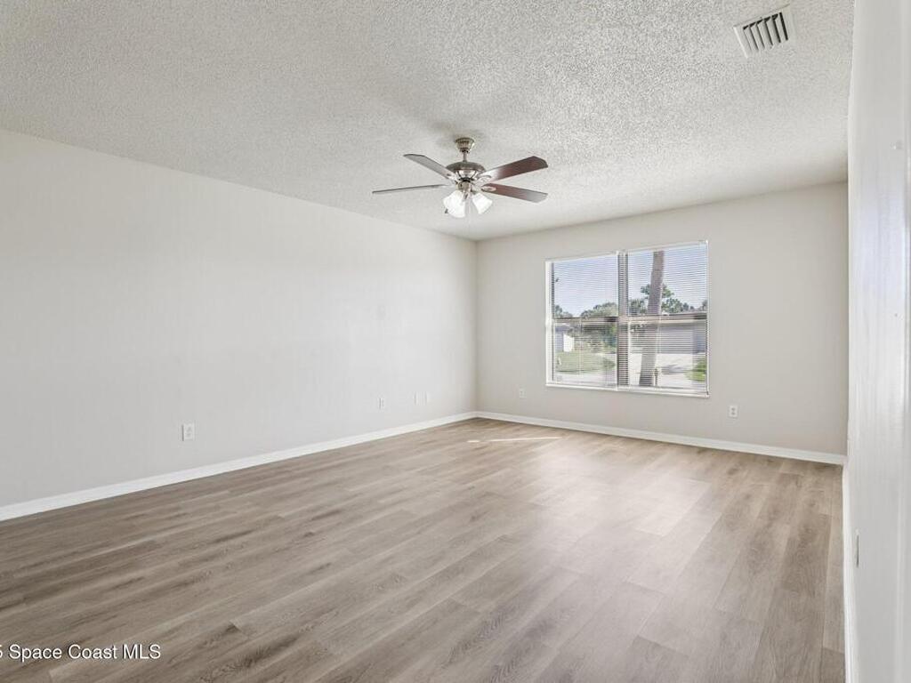 493 Quarry Lane, Sebastian, FL 32958