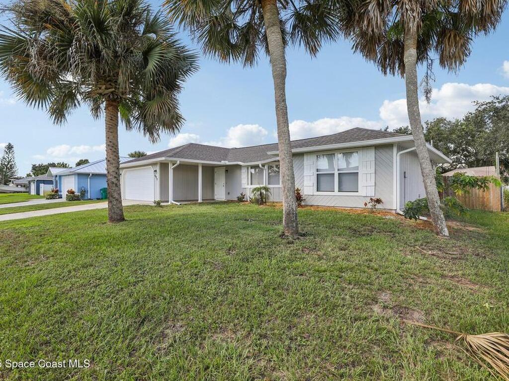 493 Quarry Lane, Sebastian, FL 32958