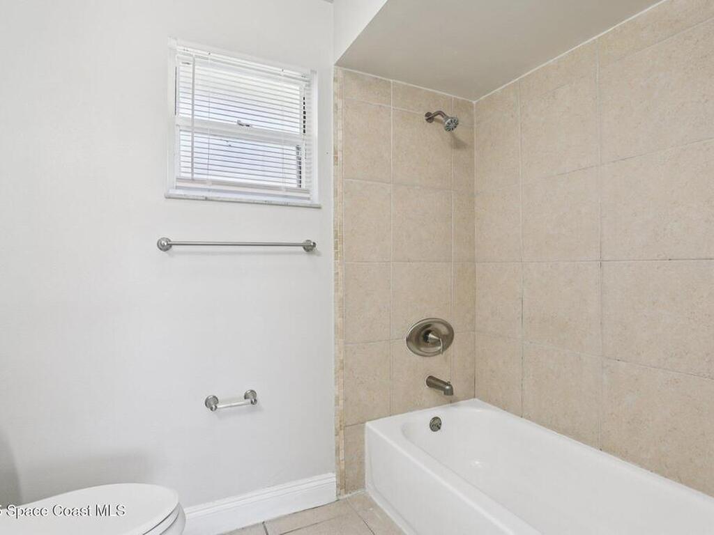 493 Quarry Lane, Sebastian, FL 32958