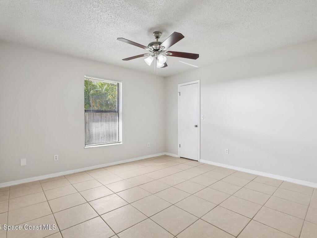 493 Quarry Lane, Sebastian, FL 32958