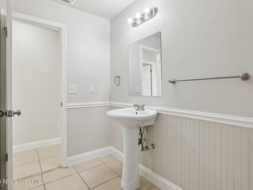 493 Quarry Lane, Sebastian, FL 32958