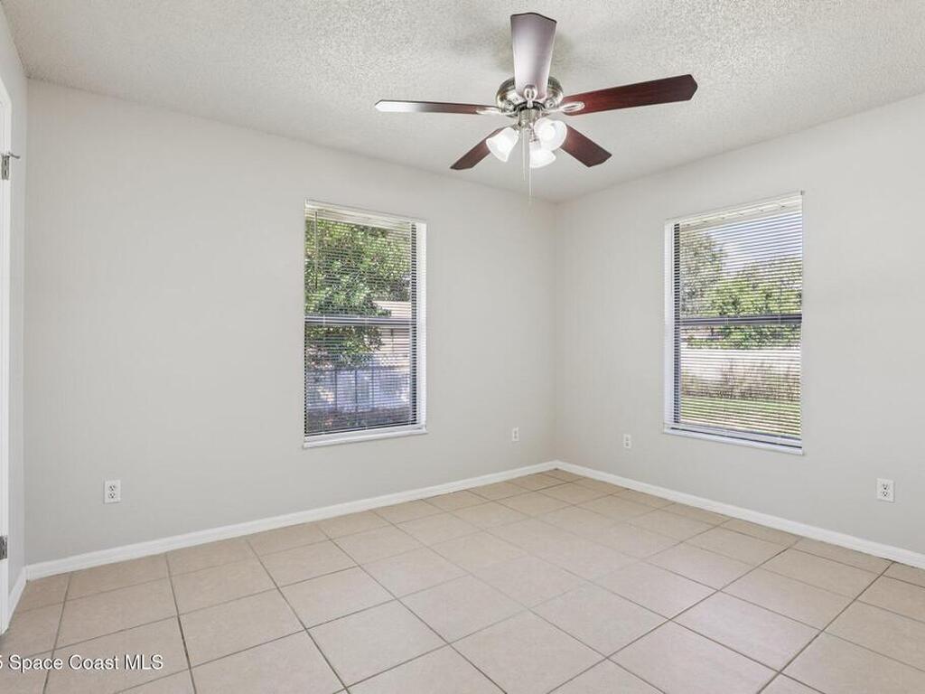 493 Quarry Lane, Sebastian, FL 32958