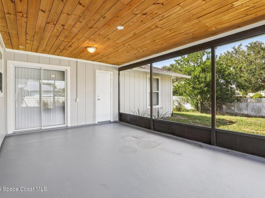 493 Quarry Lane, Sebastian, FL 32958