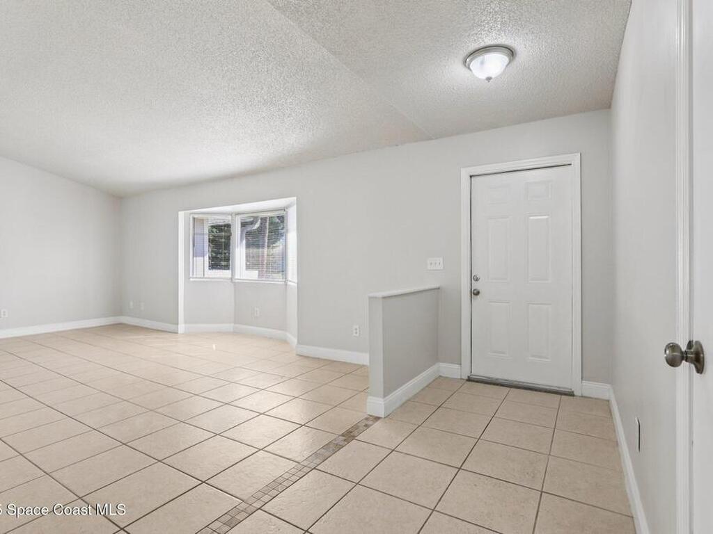 493 Quarry Lane, Sebastian, FL 32958