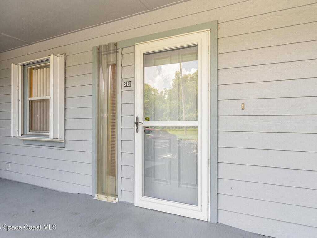 565 Shadow Wood Lane, Titusville, FL 32780