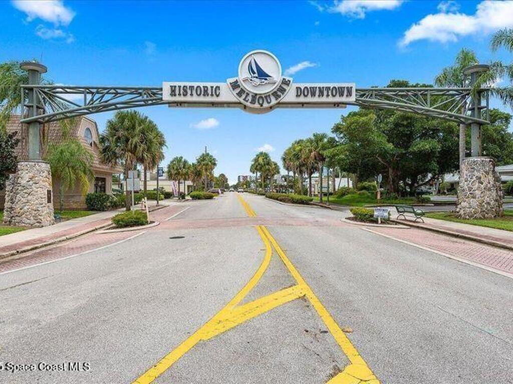 637 E Lincoln Avenue, Melbourne, FL 32901