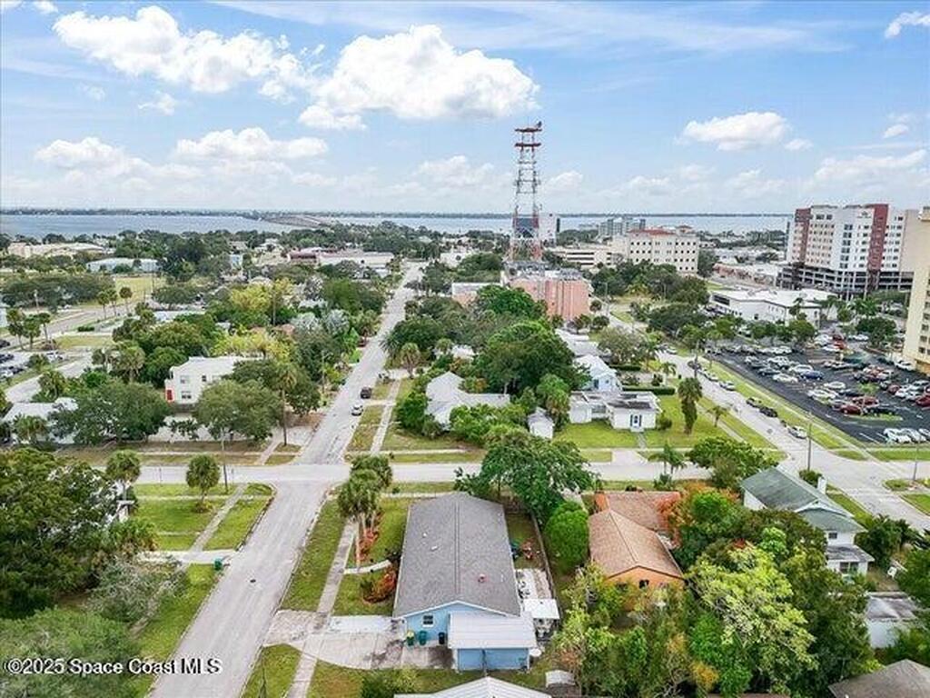 637 E Lincoln Avenue, Melbourne, FL 32901