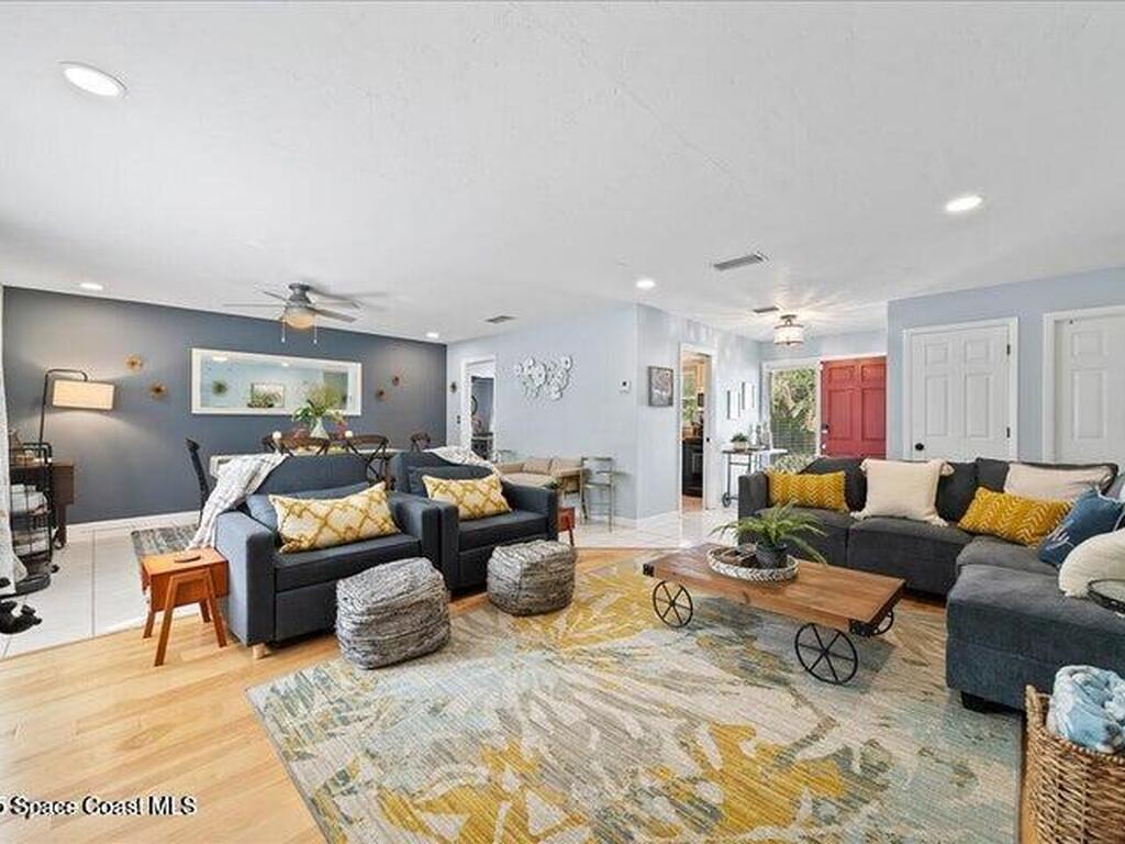 637 E Lincoln Avenue, Melbourne, FL 32901